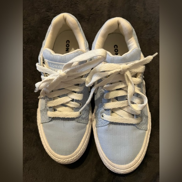 Converse All-Star Youth Powder Blue &White Classic Sneakers Size 13. LIKE NEW - Picture 2 of 8